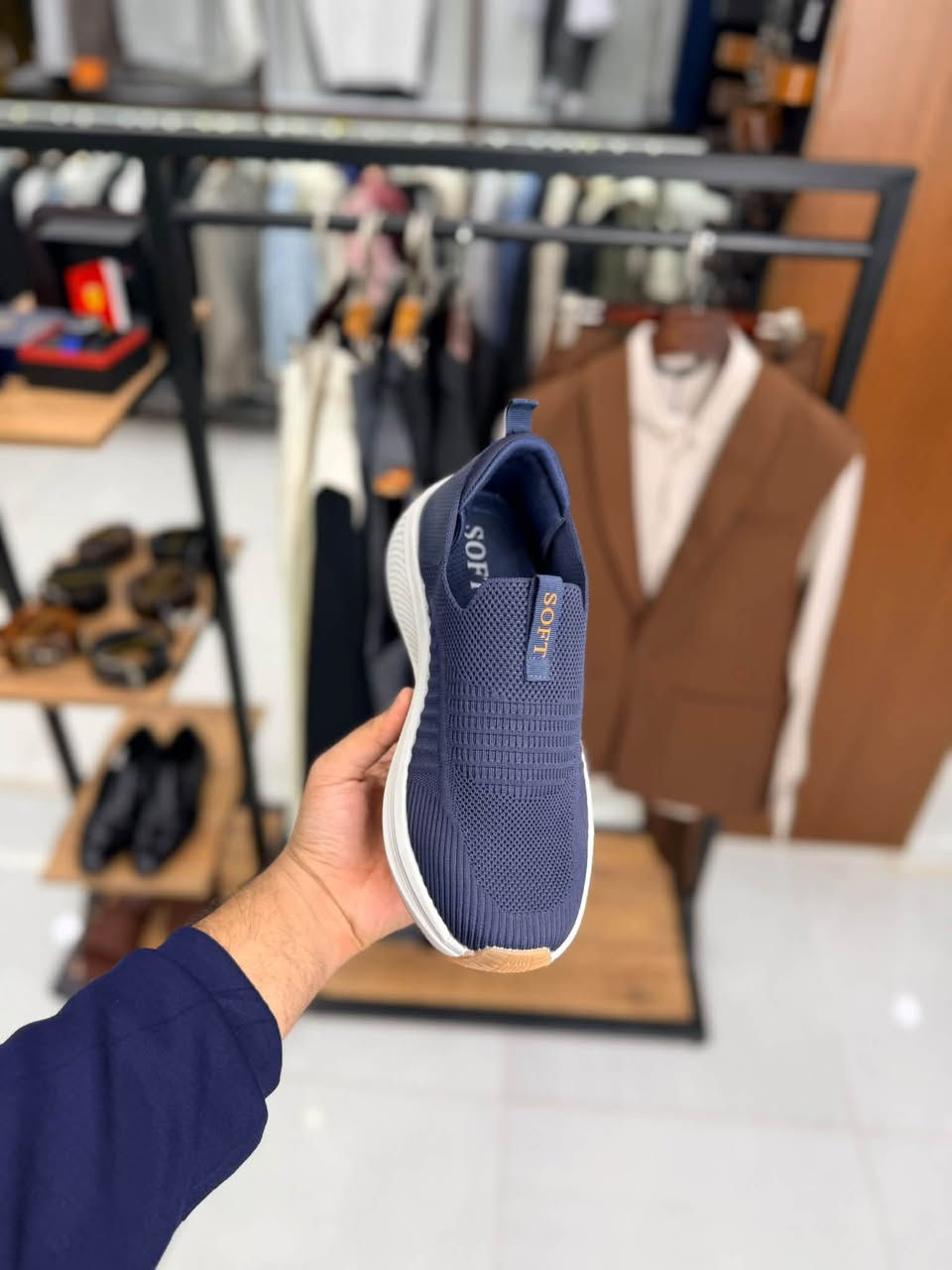 حذاء سكجرز • ماركة SOFT • بلونين