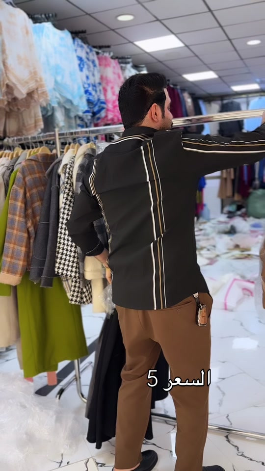 ملابس • نص بالصور • بدون تفاصيل