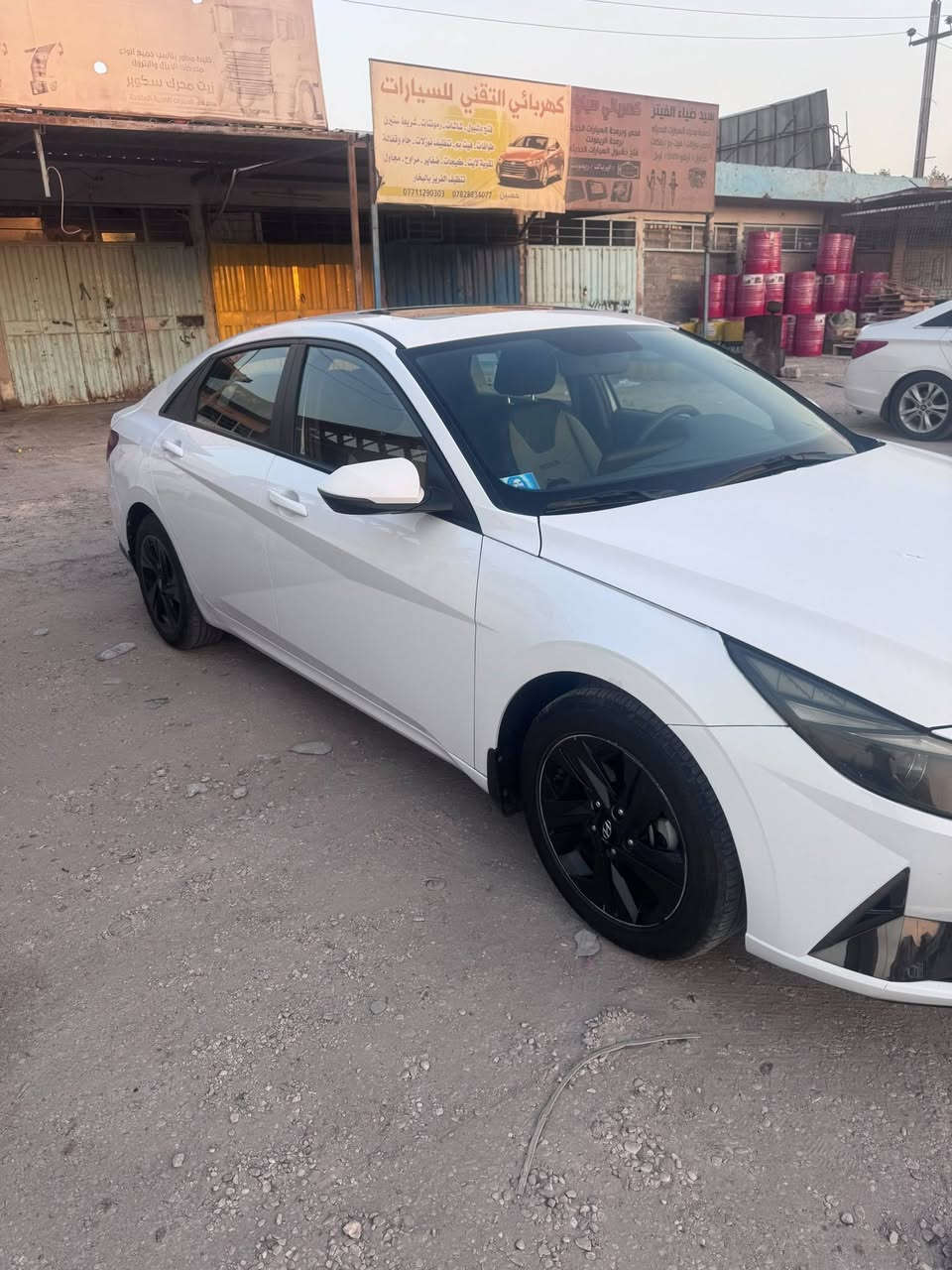السلام عليكم النترا 
موديل 23 خليجي 
محرك 1600 دوش
مواصفات فقط فتحة سقف 
السعر 135  وبيها مجال بسيط 
مكانها كربلاء 
رقم بغداد الإنكليزي باسمي تحويل ثاني يوم 

***********
***********
