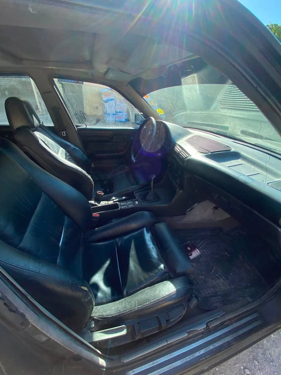 BMW.  موديل. 1991 بيلاد 520 گئر عادي گير محرك بشرط سياره مابي دعم عام بخ المجالية كوشن جلت و  رقم  اربيل تحويل بشرط سعر 48 و مجال    رقم تلفون  ***********
