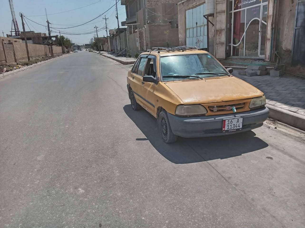 سلام عليكم سايبه موديل 14 مصفره هيئه غرامات رقم انكليزي جديد سياره نضيفه بس رابع بيهه يفلت مكان الدغاره السعر 25 بيهه مجال باب واحد مبدل ***********
