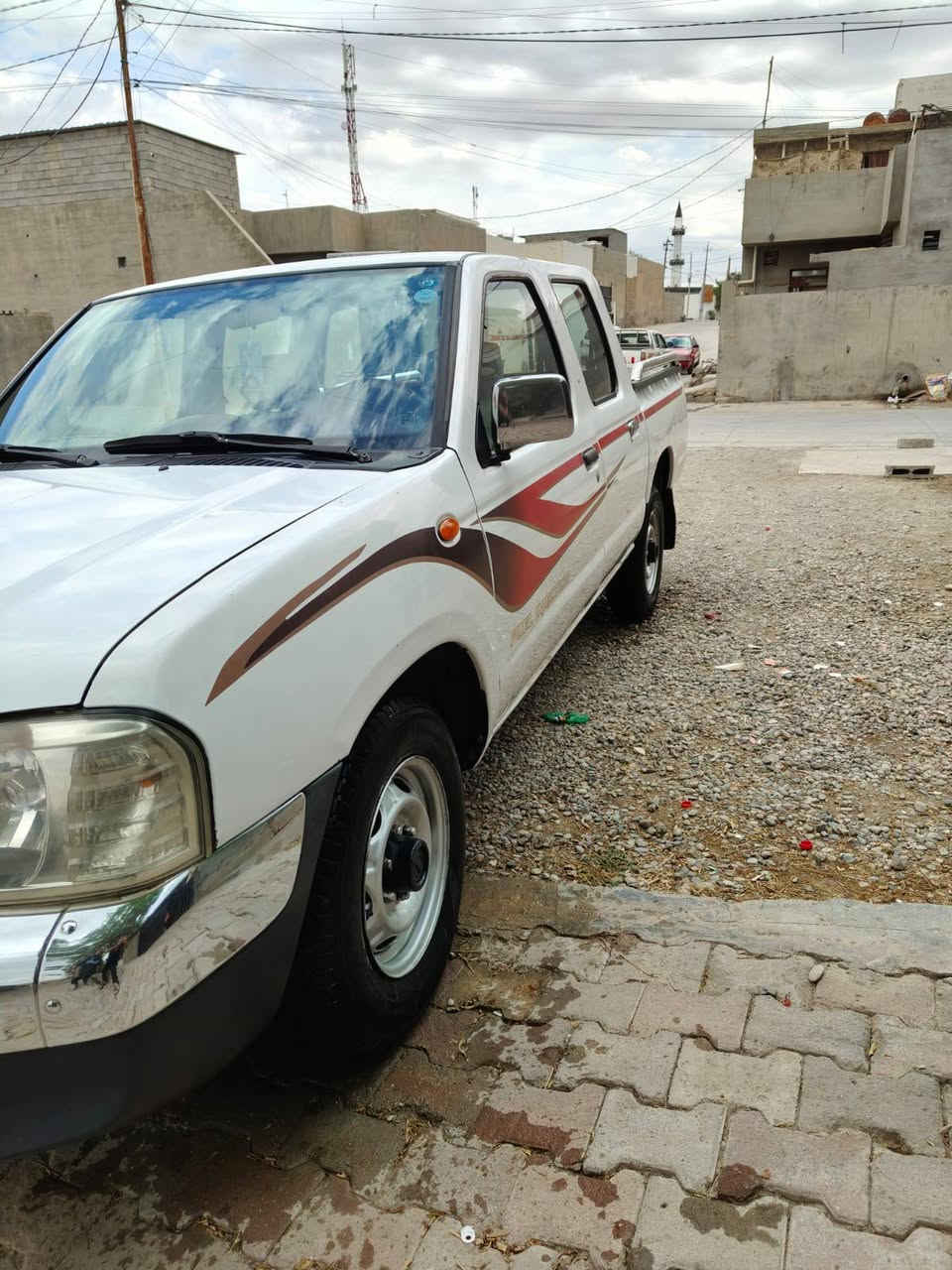 بيك اب نيسان موديل 2007 تبريد لةكةل سويج تةقة و رةقة بةش تةنيا بونيتي بوياخة و بي ناو كرتنةوة دوبارجه ساردي هةيه تةنها دةركاي دواوة و بودي كةيةتي شوين كركوك بو زانياري زياتر بةيوةندي بكةن *********** كركوك, العراق
