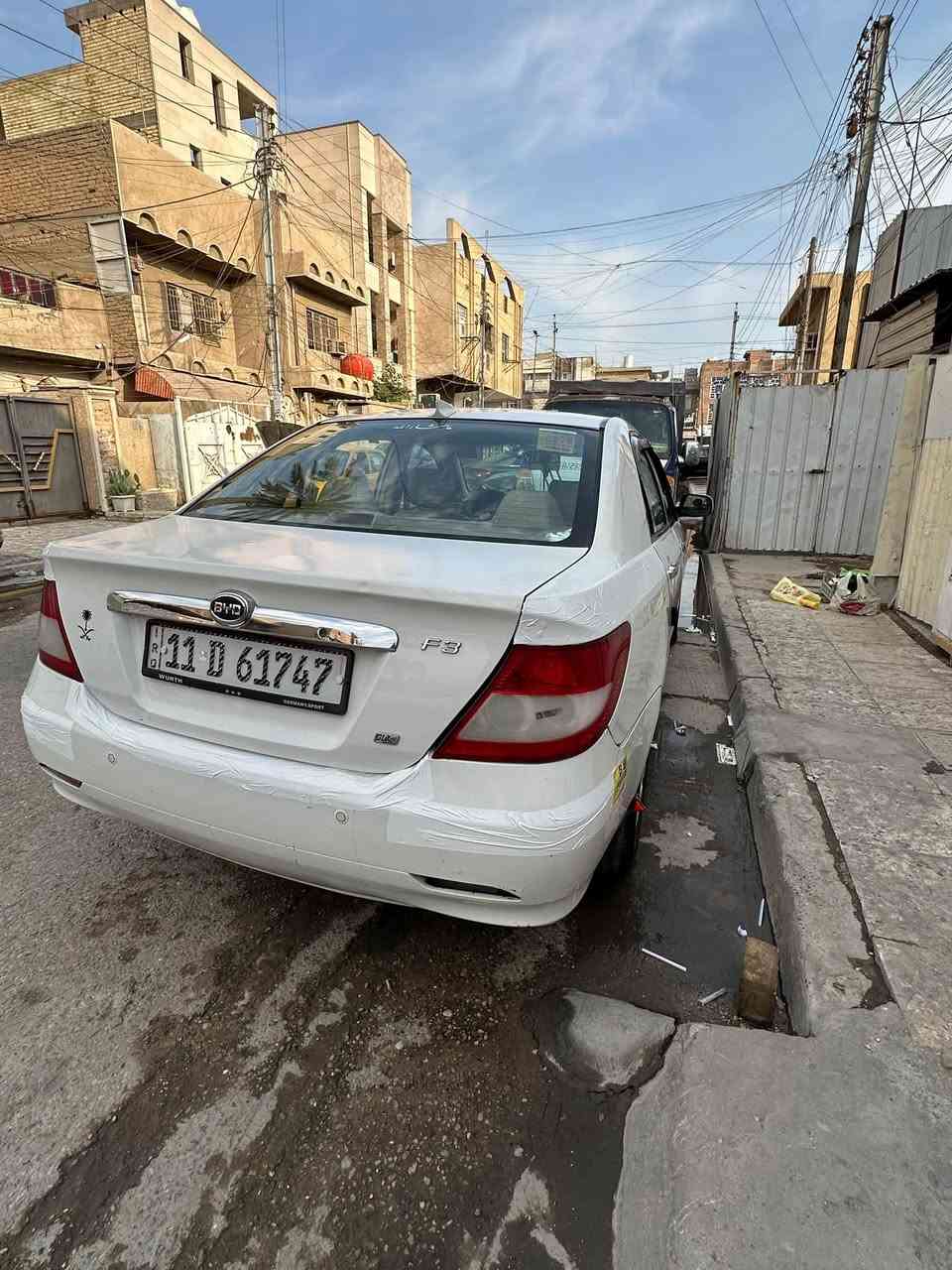 بي واي دي F3 • ٢٠١١ • مكينة ميتسوبيشي