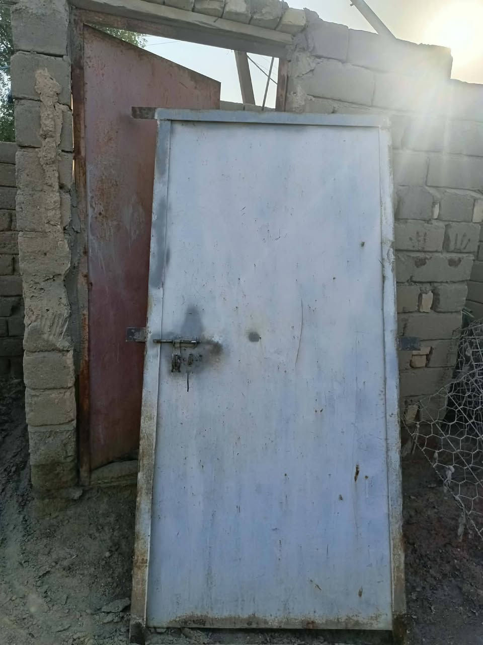 ‏‪***********‬‏ سلام عليكم باب طلاكه وحده قوي كلش سعره ٥٠, وبي مجال قليل مكلف بنشر مكاني سوك الشيوخ حي العسكري
