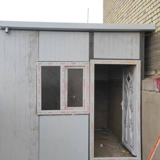 من برّه كرفان… من جوّه مساحة كاملة. 🏗️
لما مشروعك يحتاج مساحة جاهزة وعملية، مش لازم تبدأ من الصفر.

كرفانات  مكتب الفرات ستيل مصممة لتجمع لك احتياجاتك في مساحة واحدة، بتجهيز عملي يناسب طبيعة المشروع:
✔️ غرفتين نوم
✔️ حمام
✔️ مطبخ
✔️ تشطيب كامل
✔️ جاهز للتشغيل

الاستفسار ***********
