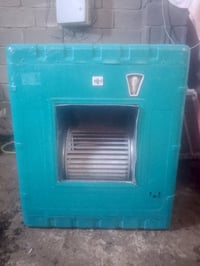مبرده للبيع سعرهه 100 وبيهه مجال مكاني الشعب 07765484844