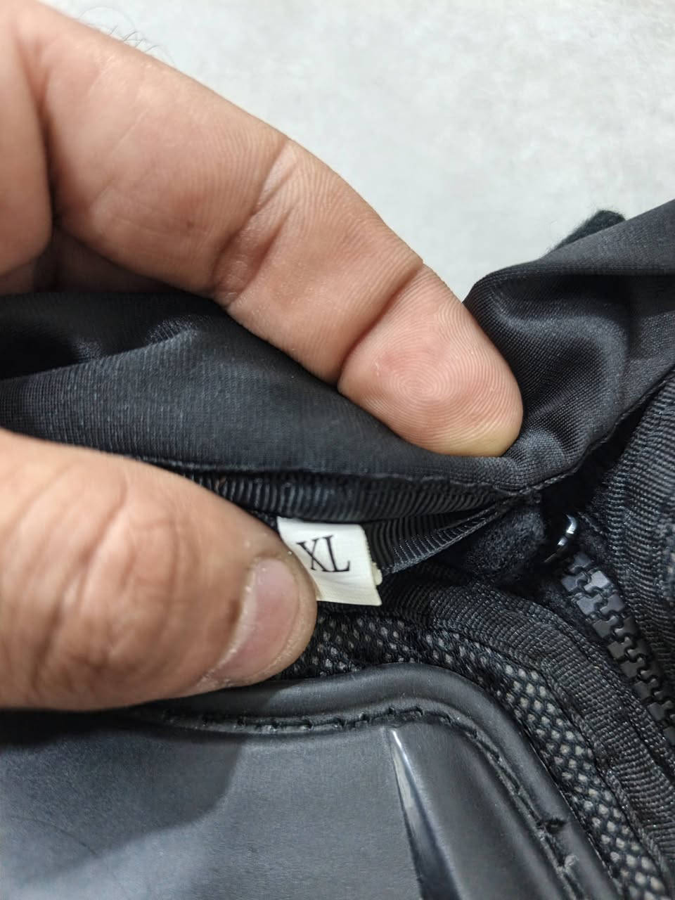 سلام عليكم شباب درع وبجامه البيع ثنينهن سوه مابيع كل وحده وحد سعر درع وبجامه 75 بيه مجال بصيط عنوان تكريت متواجد خاص واتساب ***********.
