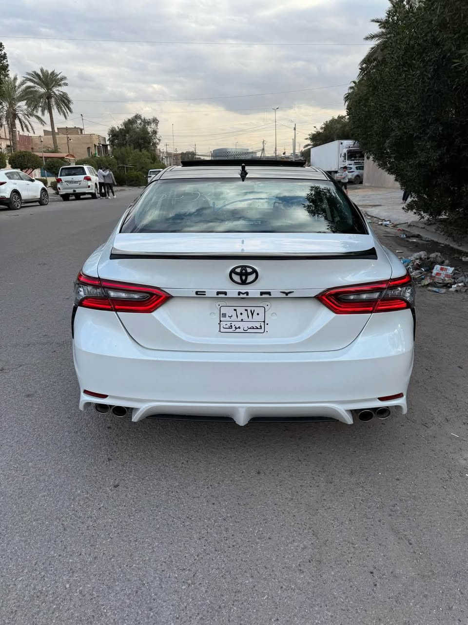 السلام عليكم 
كامري 2023 XSE V6 
اعلى مواصفات فول فول شنو تريد موجود بيه 
داتاشو 
بصمه تشغيل + تشغيل عن بعد  
كشنات جلد اسود كهرباء +تدفئه  كشنات
تبريد بيانو 
شاشه كبيره 
سستم صوت GBL 
بكلايت لد  
شفتات ستيرن 
شاحن وايرلس 
شاشه كاربلي + اندرويد اوتو 
ماشيه 17KM الف
مكينه V6 3.5 صاروخ ارضي 
بجم كبس بدون اي ايرباك 
حادثه فقط قبق الجنطه وشويه من الجاملغ والباقي كفاله من الزلغ 

مكاني بغداد الشعب للتواصل 
***********
