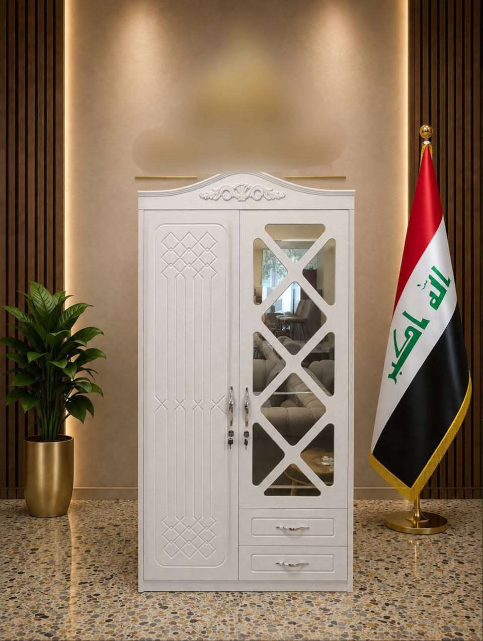 كنتور 2 باب 
كنتور 3 باب 

توصيل لجميع المحافظات 

موديل #صيني

نص مكتوب في الصور:
- الله اكبر