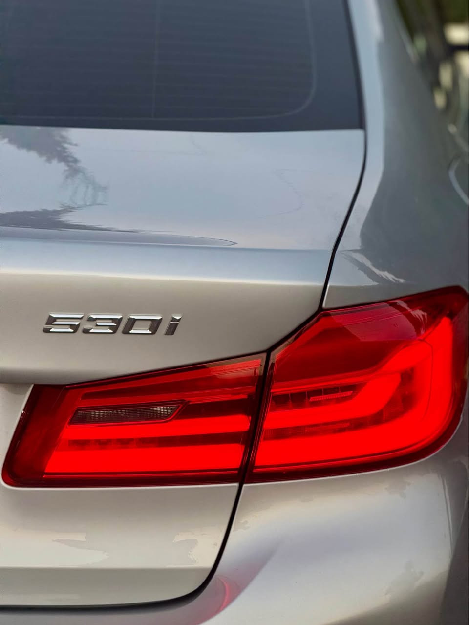 Bmw 530i 
sport line
‎موديل: 2020
‎ماشيه:-83 الف ميل

‎مواصفات :-sport line-
‎سلايد-داخيل 700-كيج الكتروني-
‎بابه بسمه-كشن هيتر و خزن كهربائي-رادار-حساسات-دواخل ليد-لايت ليد-صندوق شفط

‎وارد امريكي 
‎٢ باب سبغ بدون ارباگ  
‎سعر -$ 231     وبی مجال بصیط
***********
 
‎عنوان:- اربيل منطقة معارض وراء شارع ٤٠م أربيل, العراق
