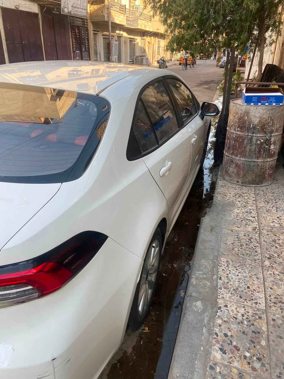 كورلا ٢٥
ماشية ٢١

كفالة بيها هذا شخط بالهلال 

ويم الرقم 

مواصفات فول كشن كهرباء   رادار  فتحة 

كشن احمر 

السعر ١٦٣   

***********
