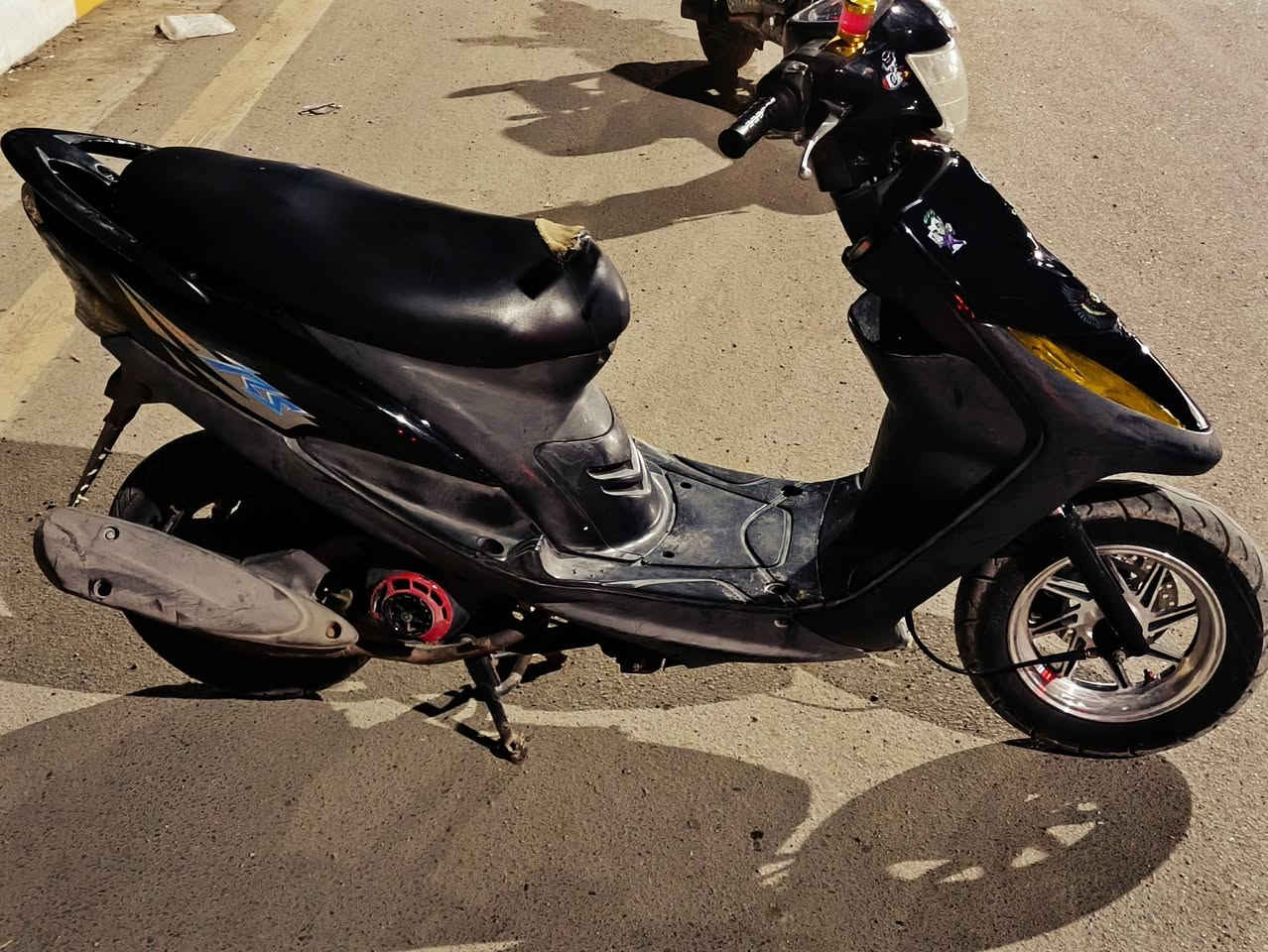 🔥 للبيع ماكس 2003 | 100cc 🔥
دراجة مرتبة وجاهزة للاستخدام، مناسبة للدوام والمشاوير والاستخدام اليومي.

✅ موديل 2003
✅ محرك 100cc
✅ اقتصادية بالبنزين
✅ خفيفة وسهلة بالسياقة
✅ حجم عملي ومناسبة للمدينة
✅ شكلها مرتب
✅ الفحص والمعاينة متاحة للجاد

💰 السعر 600 ألف بيه مجال 
📍 المكان: ديالى بعقوبه تقاطع القدس 
رقمي: ***********
