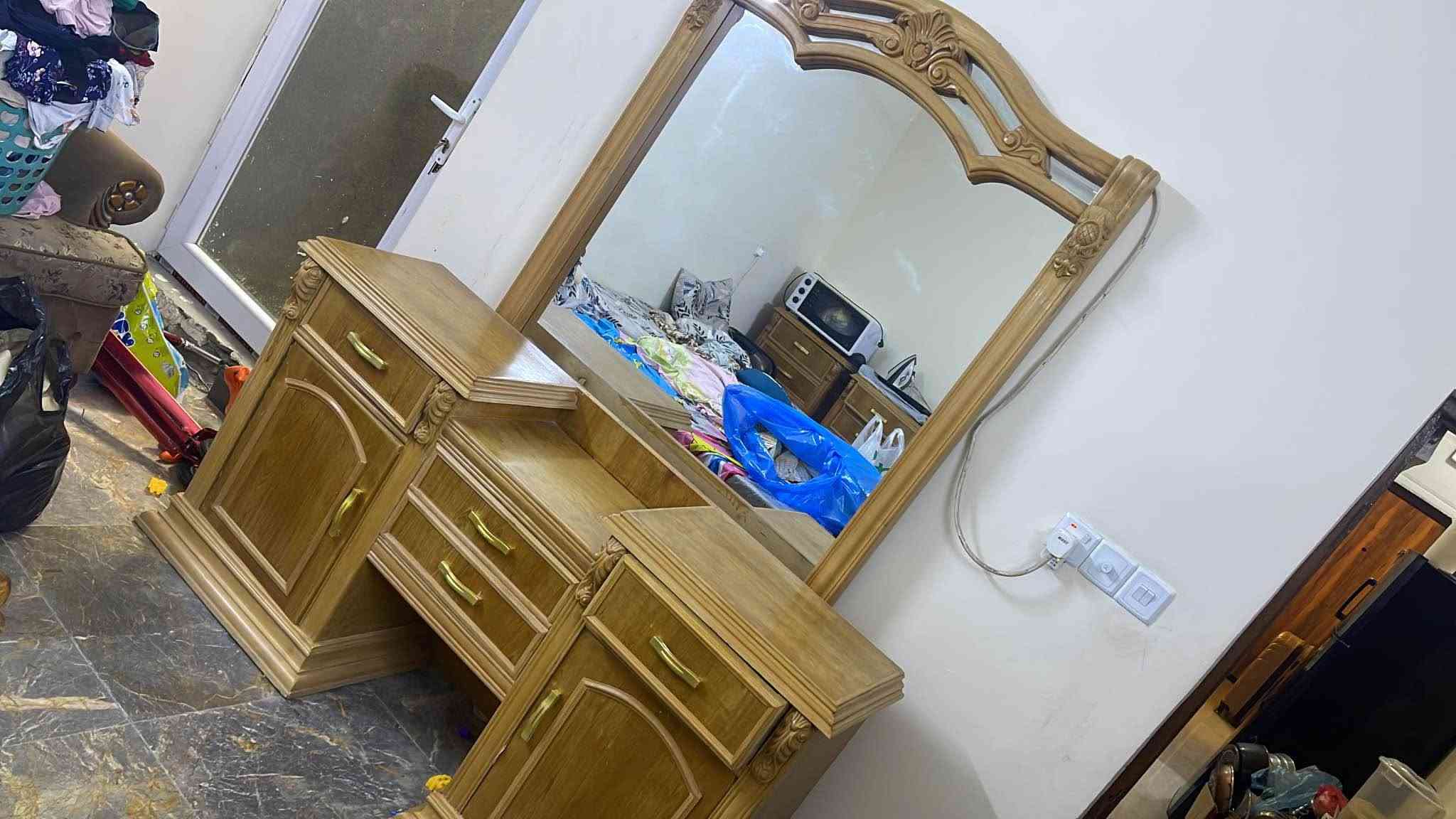 اغراض متنوعة للبيع تواصل واتساب *********** بغداد, العراق

