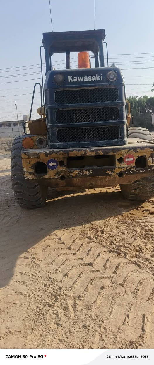 شفل البيع كاوسكي دور حجم 70وارد امريكي
مكينه كمز 102 مديل 2000 الستفسار انتصل عل رقم 
***********
