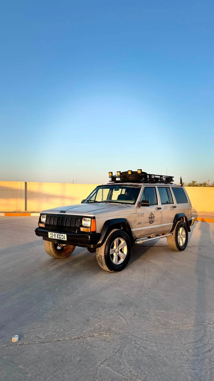 السعر 36$ ويرهم مراوس حسب القناعة
جيب شيروكي 1995 رقم نينوى دولي شرط التحويل 
گير ومحرك VVT 
صدر الخلفي جديد والامامي نص عمر 
كهربائيات كلها شغالة 
مكاني الشرقاط /السوق الجديد 
للاستفسار اتصل :***********////***********
