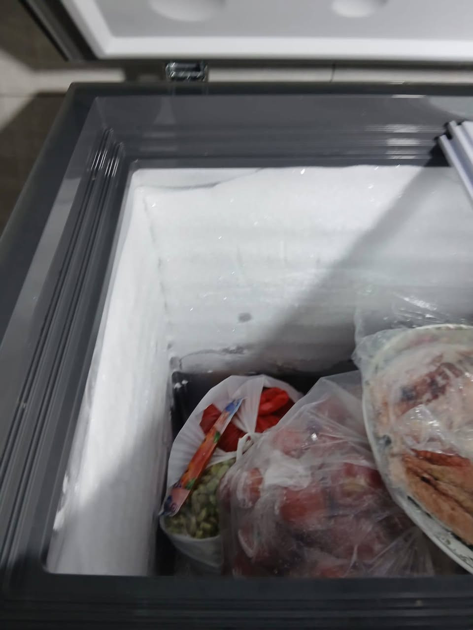 مجمدة GREEN للبيع، استعمال فقط ٣ أشهر وحالتها كلش ممتازة ونظيفة، التجميد بيها ممتاز وقوي وما بيها أي عطل أو مشكلة، مناسبة للبيت وخزن المواد الغذائية وتحافظ عليها بصوره ممتازه حجمها زين وواسعه للخزن واللي يريد يستفسر يراسلني عبر الرقم: ***********
السعر :٣٥٠
مجمدة GREEN للبيع، استعمال فقط ٣ أشهر كلش ممتازة ونظيفة، التجميد بيها ممتاز وقوي وما بيها أي عطل أو مشكلة،  واللي يريد يستفسر سبب البيع مكان صغير العنوان  نجف حي القادسيه  يراسلني عبر الرقم: ***********
