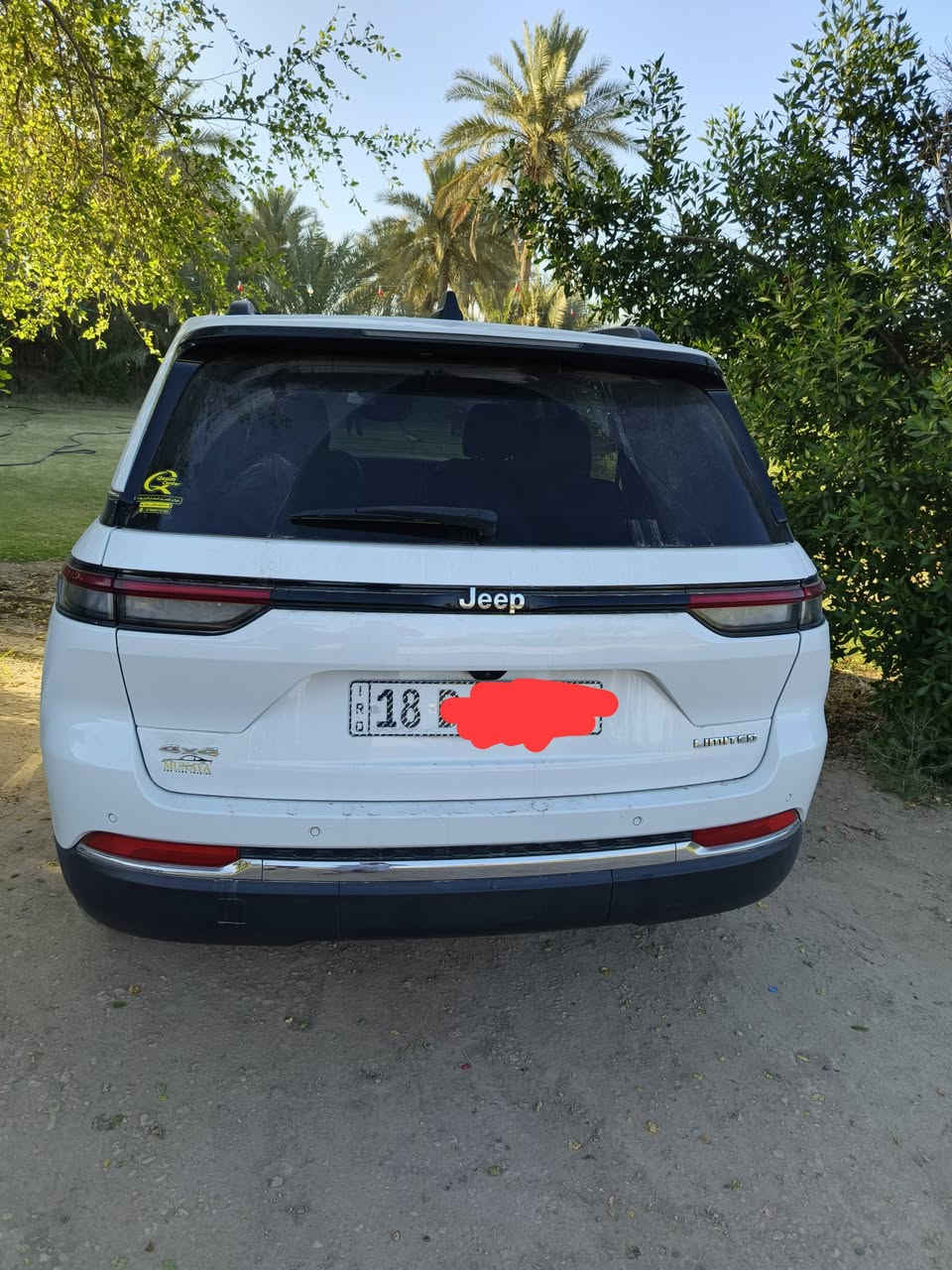 جيب كراند شيروكي 5 راكب لمتد
الموديل: 2024 وارد امريكي🇺🇸

المحرك: ‎  V6 3.6L

العداد: 17751 الف كيلومتر

المواصفات:

* دفع رباعي 4x4. 

* رادار امامي مع مانع تصادم. 

* تحذير الخروج عن المسار . 

* تحذير النقطة عمياء ⚠ .

* نظام تحذير عند التقاطعات.  

* نظام تقليل الضجيج داخل المقصورة. 

* إنارة محيطية. 

* تعديل وضعيات مقود السائق كهربائيا. 

* مرايا تعتيم ذاتي. 

* سقف بانوراما.   

* شاشه كبيرة 10.1 انج . 

* نظام الخرائط (GPS).

* لوحة القيادة بقياس 12 أنچ. 

* كير شفتر بالستيرن. 

* المصابيح الأمامية LED.

* كشافات الضباب LED. 

* دخول ذكي. 

* بصمة على 5 ابواب للدخول الذكي. 

* تشغيل عن بعد.

* الصندوق الخلفي كهربائي.

* ذاكرة لحفظ وضعيات الجلوس للسائق. 

* المقاعد الأمامية كهربائية.

* المقاعد الأمامية تدفئة.

* حساسات امامية. 

* حساسات خلفية. 

* 5 راكب.

* مكيف خلفي

* تدفئة ستيرن. 

* مانع تصادم خلفي.

* بلوتوث تلفون. 

* محدد سرعة. 

* نظام التشغيل والاطفاء الاوتوماتيكي ( Auto Start System ).

السيارة حادثها تبديل بنيد اصلي وصار بيه تكحيل بخشم جاملغ بدون قطرة صبغ دعاميه اصليه راديترات اصليه شباك أصلي تبريد أصلي سياره جديده بعدهي إحالة الوكاله مرقمه شهداء بابل وصور الحادث داخل المنشور السيارة بدون دواخل 
السعر 320 ورقه وبيه مجال بسيط

مكاني بابل 
للاستفسار الاتصال على الرقم ***********
