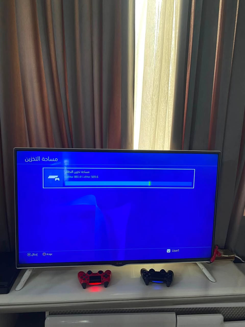 بلي 4 مهكر نظام 12.50 واحد تيرا 
يحتوي عل سبعة العاب قوية 
مع جوستك عدد ٢ 
Pes26 
Fc26 
W2k 26 
The last of us 2 معربة 
Tomb Rider Shadow معربة 
God of war مدبلجة  
Spiderman مدبلجة للعربية
مكاني بابل سيطرة الاثار 
*********** 
السعر 300 الف
