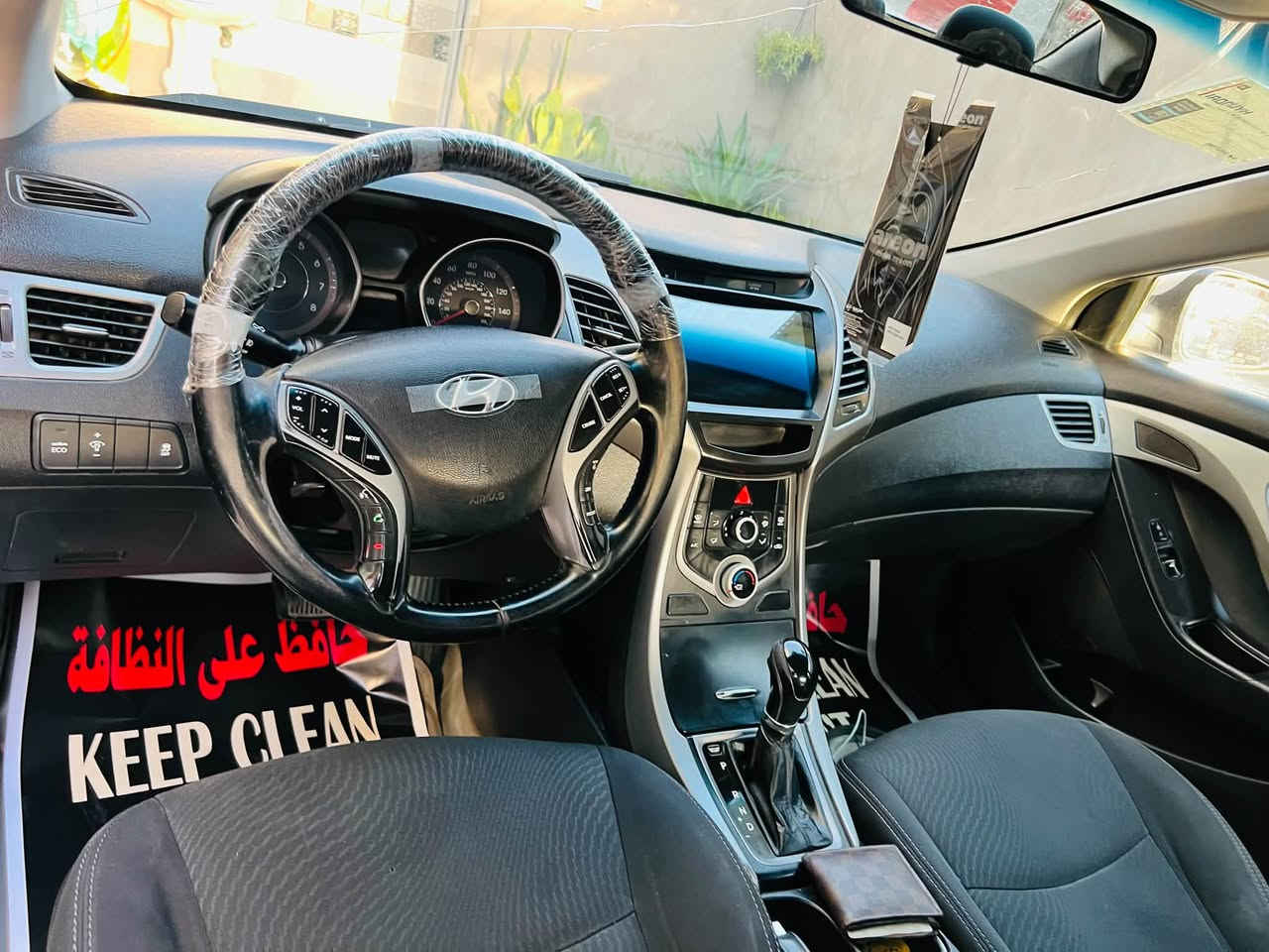النترا ٢٠١٥ فول مواصفات
وارد امريكي مكينه ٢٠٠٠ دوش حادثها بنيد وحافة الجاملغ بدون دواخل ( لغد شاصي كفاله من الشخط) والباقي مكفول شرط الفحص رقم اربيل الدولي سنويه ورقم جدد تحويل او وكاله مباشر كير ومكينه وحداديه وتبريد.ع الشركه بدون اي نقص السعر ٩٧ وبيها مجال جداً بسيط مكاني بابل ***********
