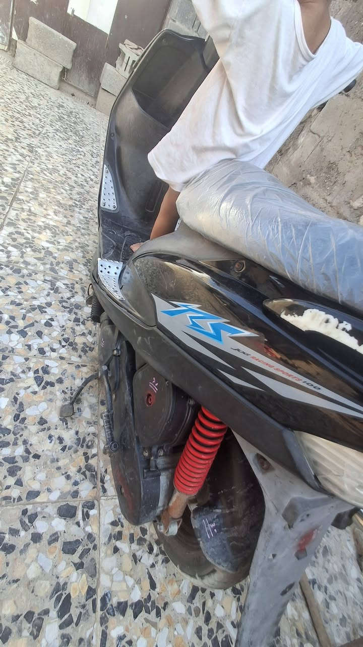 سلام عليكم ماكس عدله كله بلادي فقط صالنصه رياضي للبيع نكرة سلف مكينه ناعمه دراجه مشتغله متسمع صوتها السعر 650 وبيه مجال مكاني بغداد سبع قصور ***********
