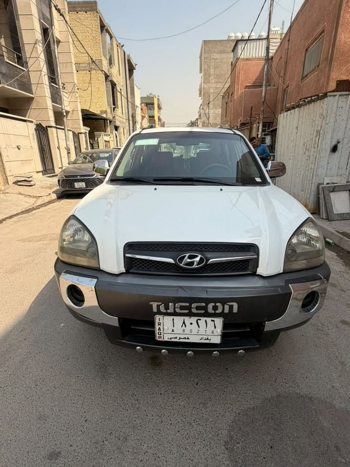 السلام عليكم توسان 2009 للبيع السونار مرفق بل صور مكانه بغداد حي القاهره رقم صاحبه ‭***********‬
