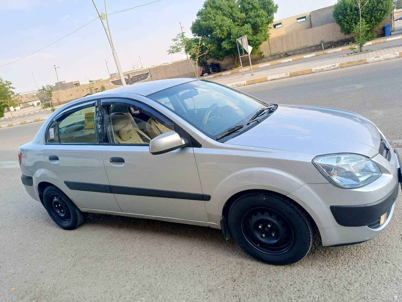 كيا ريو • ٢٠٠٨ • صبغ قطعة