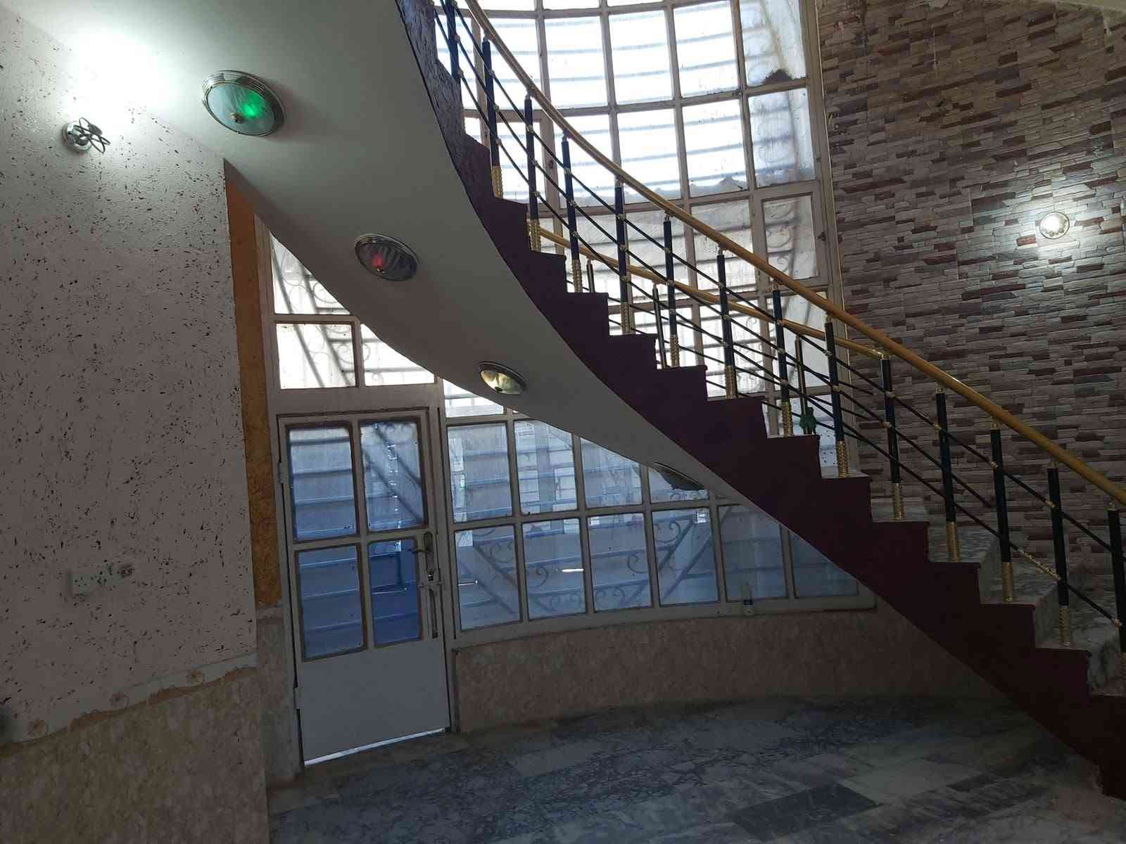 ام الخيل الثالثة • ٢٠٠م • ٣ غرف