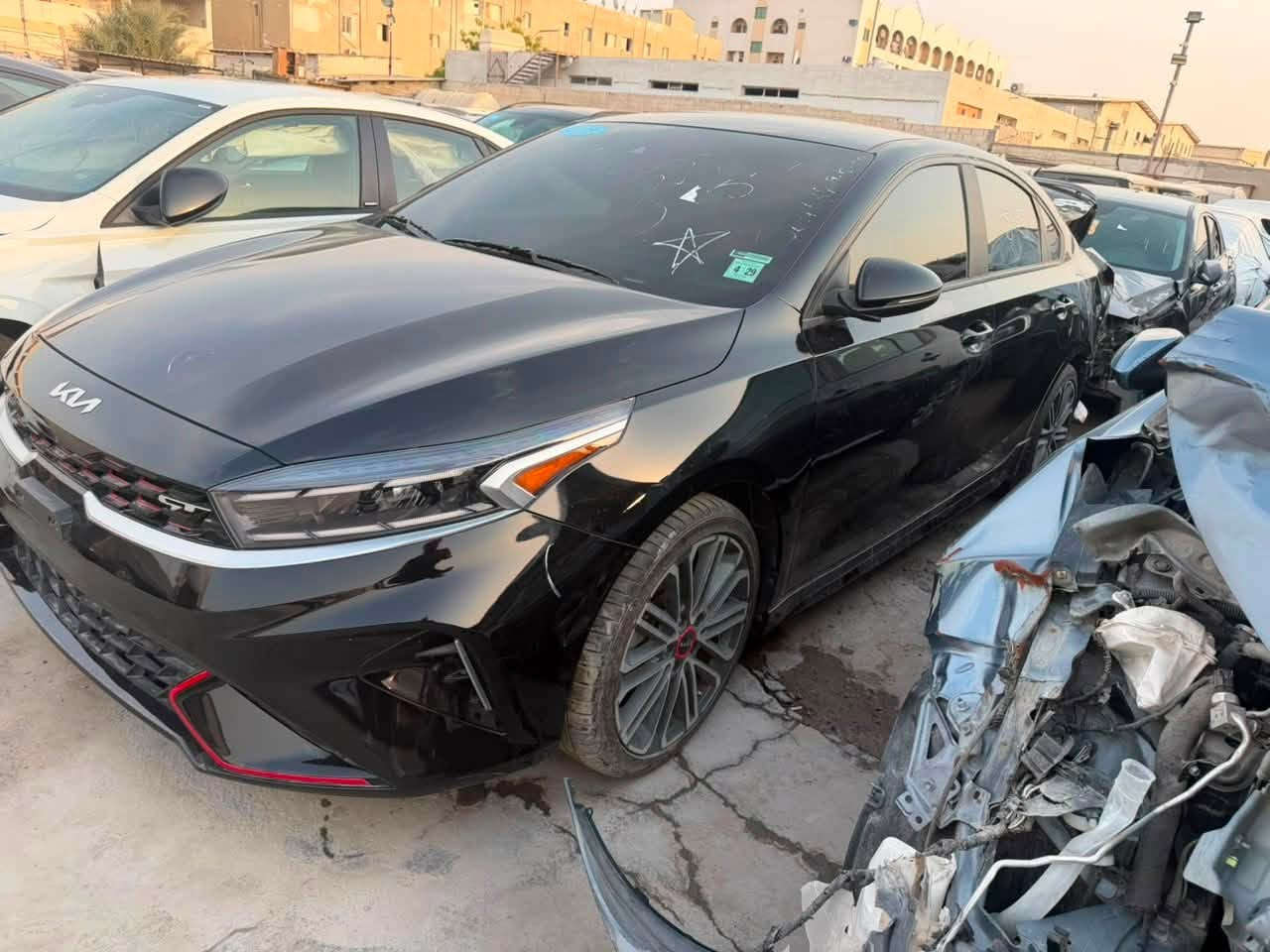 فورتي جيتي 
مديل2024
واصل البصره عله وضعه بدون تصليح 85$ 
حاليا السياره بل لامارات مده الوصول ٧ ايام 
العنوان السماوه حي الحسين لاربع سايدات 
#معرض برج العرب التجاره السيارات 
لاتصال واتس//***********
***********

