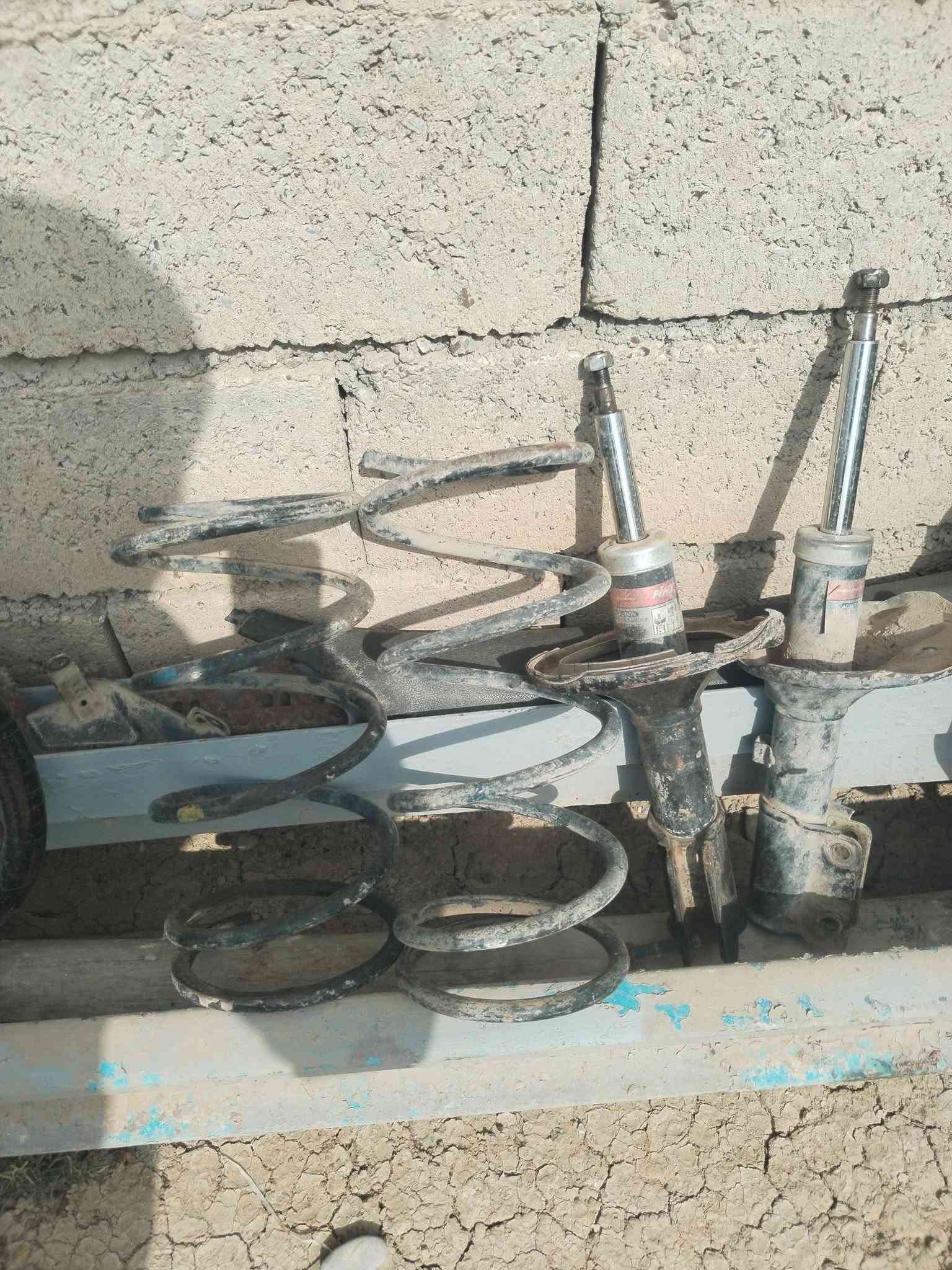 قطع غيار • ميتسوبيشي • كلنت ٢٠٠٤