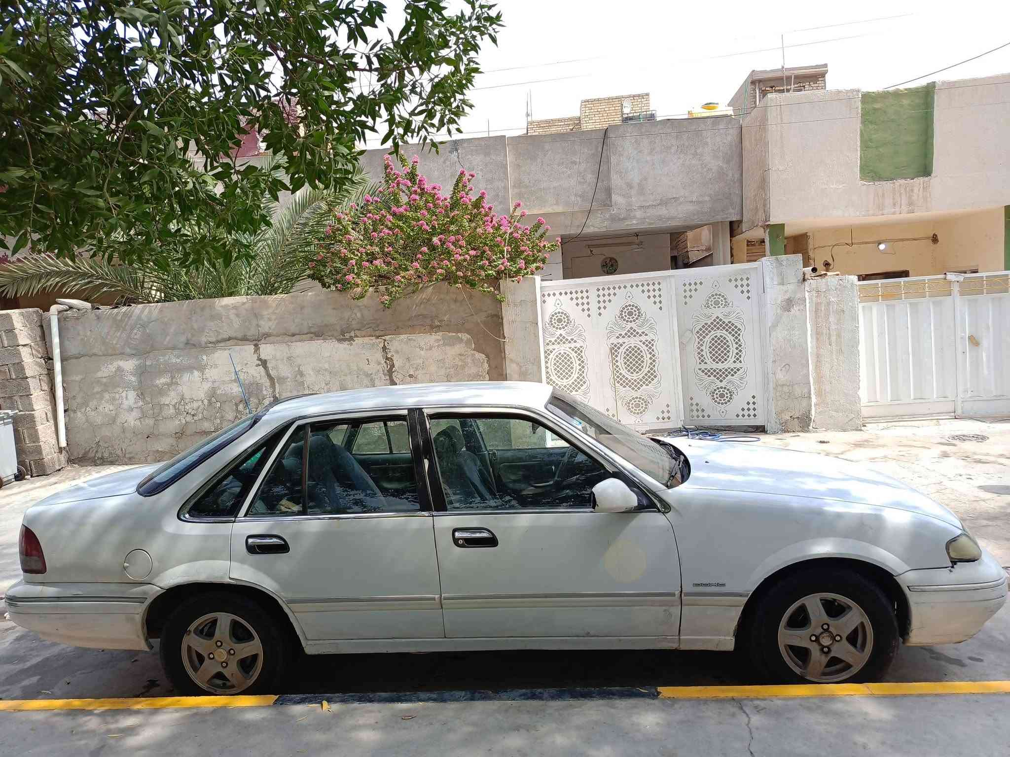 سلام عليكم للبيع برنس فراشة موديل 1996 رقم بغداد مشروع وطني سيارة تجي تفحصها وتقتنع بيها يلا تاخذها 
السعر (35 ورقه) مكانها محافظة واسط قضاء العزيزية//غير متواجد على ماسنجر للاتصال على الرقم ‏‪***********‬‏
