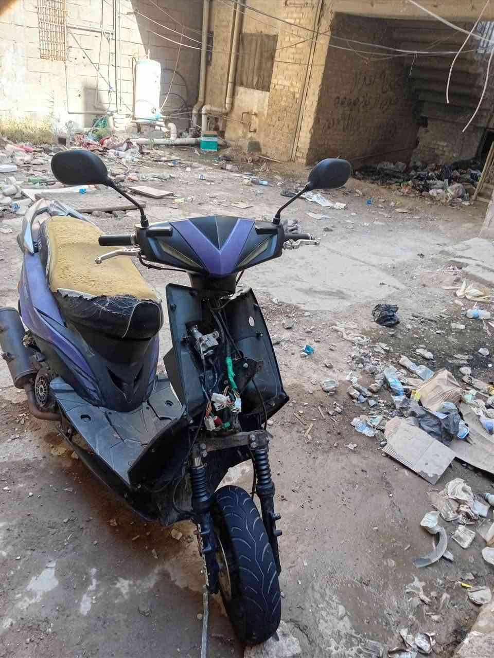 سلام عليكم دراجه صيني سكنس فحل  تخم تاير جديد  بكينه نكرسف ضفيره جديد  عقل جديد شغل طلع شارع سعر 350  بيهه مجال علوان ديالى بعقوبه هاذه رقم هاتف ***********
