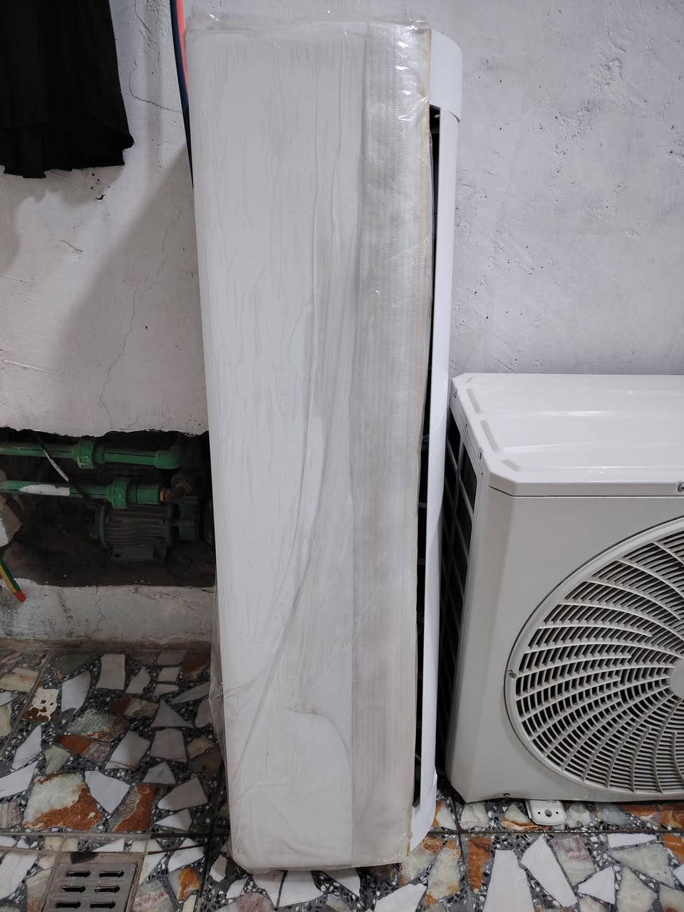 سلام عليكم سبلت كري 2طن جديد بعده بلجيس مالته شغال وعل فحص ماداخل اي تصليح ابد كل غراضه كامله مستخدم 3اشهر فقط  مكاني بغداد للتواصل اتصل او واتساب ***********
