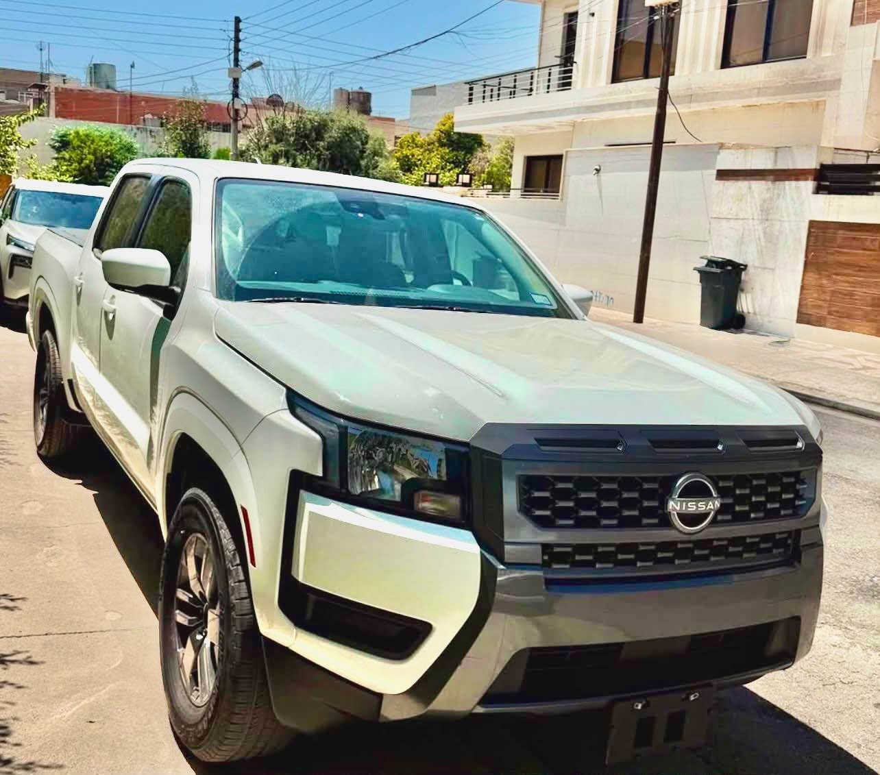 نيسان فرونتير موديل 2025 مواسفات SV دوو 
پارچه ي سبوغه پئشو پشت كبسه 6 مايل رؤشتيه
ژماره خاوه ن *********** أربيل, العراق
