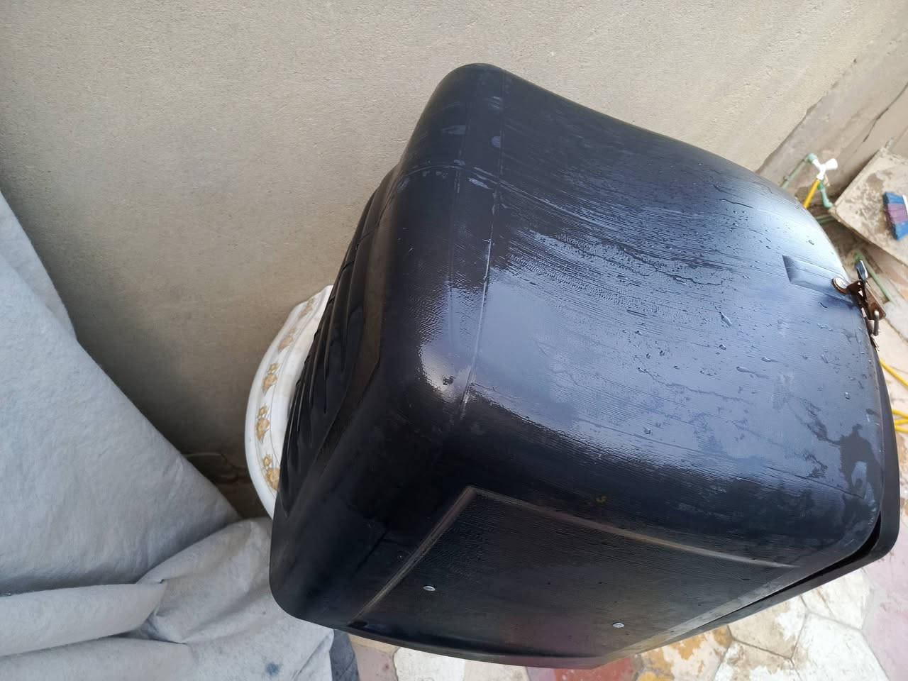 للبيع صندوق مال توصيل عنوان ديوانيه بالاسكان السعر 30 رقم ***********
