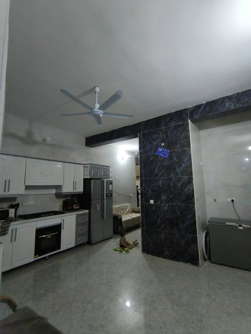 🏠 دار للبيع في بغداد – جسر ديالى بناء حديث

📍 الموقع: بغداد، جسر ديالى، نهاية شارع مدرسة موسى الكاظم.

✨ تفاصيل الدار:
🔹 المساحة: 170 م²
🔹 بناء حديث
🔹 غرفتين نوم
🔹 صالة
🔹 مطبخ حار و بارد
🔹 استقبال
🔹 تواليت داخلي
🔹 تواليت خارجي
🔹 تصميم عملي ومناسب للعائلة
🔹 الدار جاهزة للسكن

📌 موقع هادئ ومناسب للسكن وكامل من الخدمات.

💰 السعر والتفاصيل عند التواصل
📞 للتواصل ***********
