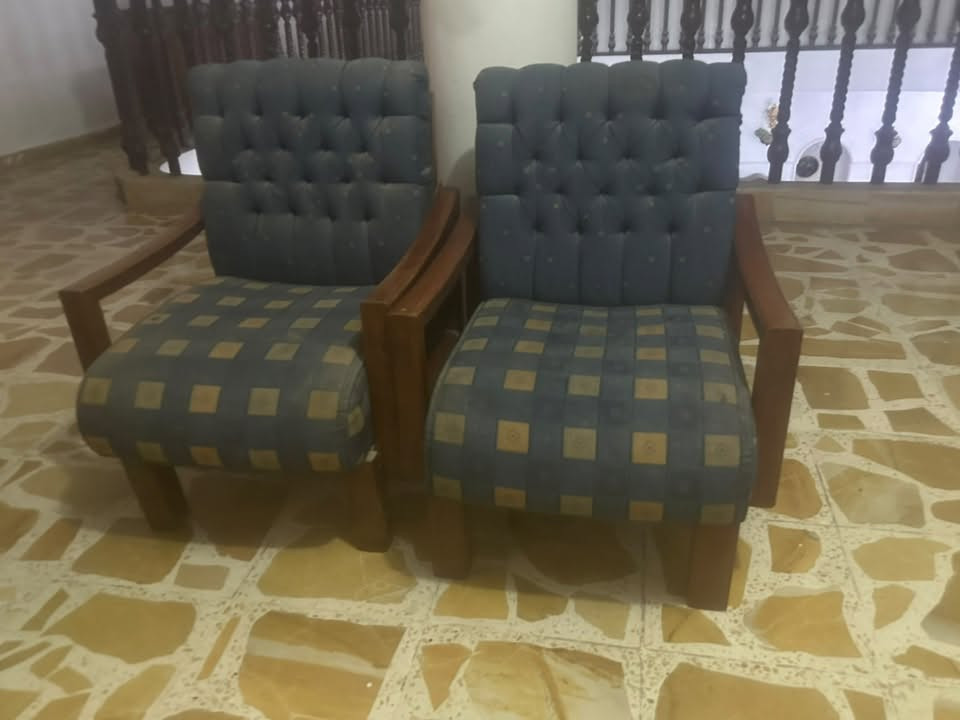 كنبتين • صوفا • حي الجامعة
