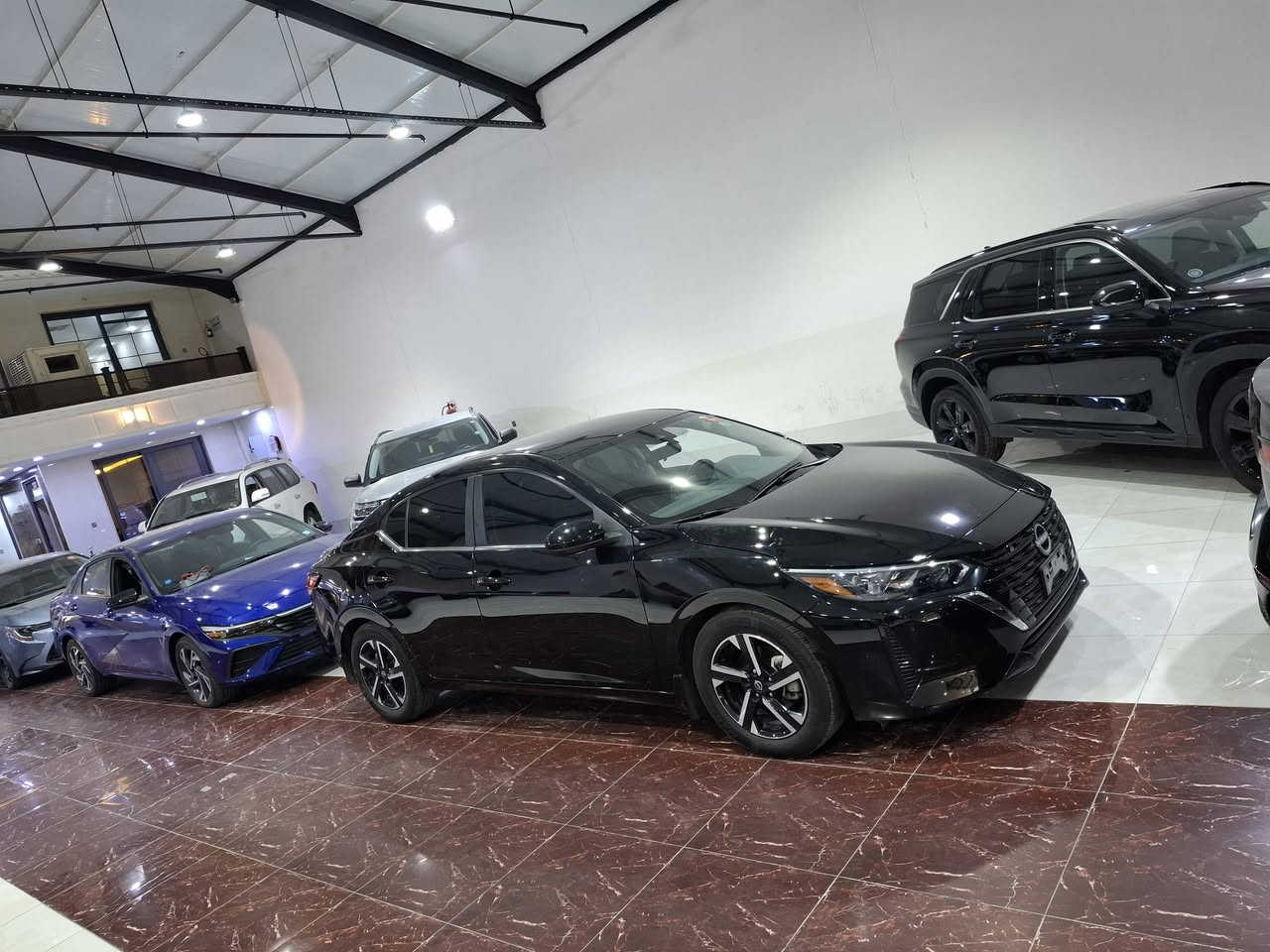 نيسان سنترا شكل جديد موديل 2024
سعر 127 بيه مجال 
مواصفات SV
 فقط باب جملغ صبغ أمامي 
بجم وخلفي كبس 
صور الحادث موجود 
بدون اي ضرر داخلي 
 ارباك فقط برده راجع سيستم 
 رقم الشاصي موجود 
  بلصور السياره حيل نظيفه جديده لوك
السعر 127بيه مجال 
عنوان اربيل 
*********** وتساب 
***********
