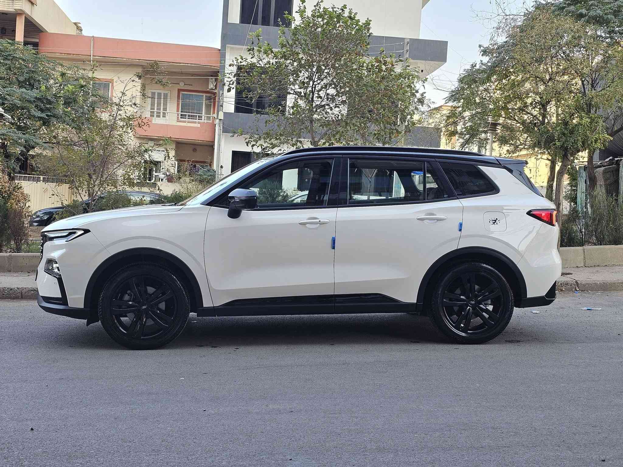 Ford Territory 2025
فورد تيريتوری  ٢٠٢٥

مواصفات Dark Edition اعلي فئة مواصفات 
وكالة خليجية
فول فول مواسفات

کلین تایتڵ بدون سبوخ بدون بارد بدون شغط.
مكينة ٤سلندر+توربو حجم ١.٨لتر
ماشية 35.000كم فقط.

السيارة بعدها علي وضع الوكالة
و باقية بالضمان دهن و فلتر مجاني من الشركة
السيارة كلش حلوة و نظيفة

السيارة رقم اربيل الدولي سنوية جديدة 2030و بأسمنا
مكفولة من كير و محرك و كهربائيات

و ب سعر(250$) ورقة و بيها مجال

مكان السيارة
(سلیمانیە)
***********
