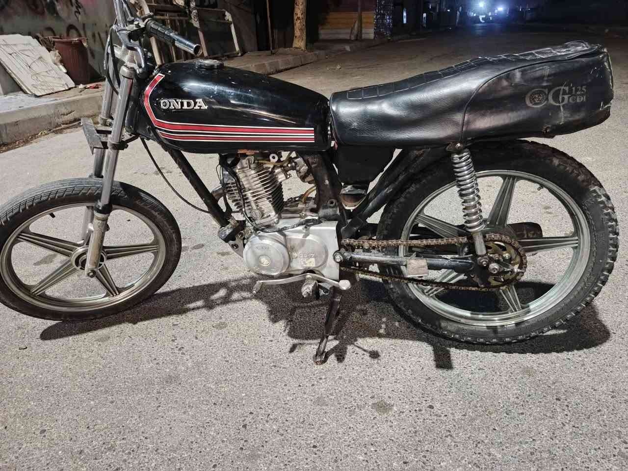 نامي 2018 4 گير لا صرف ولا بخار عيبه المحرك بيه صوت فقط. بدون غسل. 
السعر 120 قفل شراي راسلني خاص او واتساب فقط ***********
