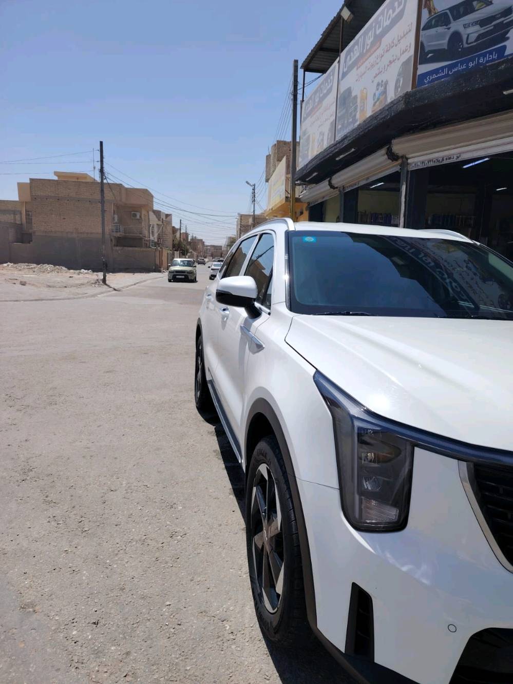 سلام عليكم
سيرنتو  2024فول مواصفات ماعده بانوراما 
ماعده بارد بسيط جاملغ الخلفي ماشيه35 الف حقيقي 

السعر 280 وبيه مجال