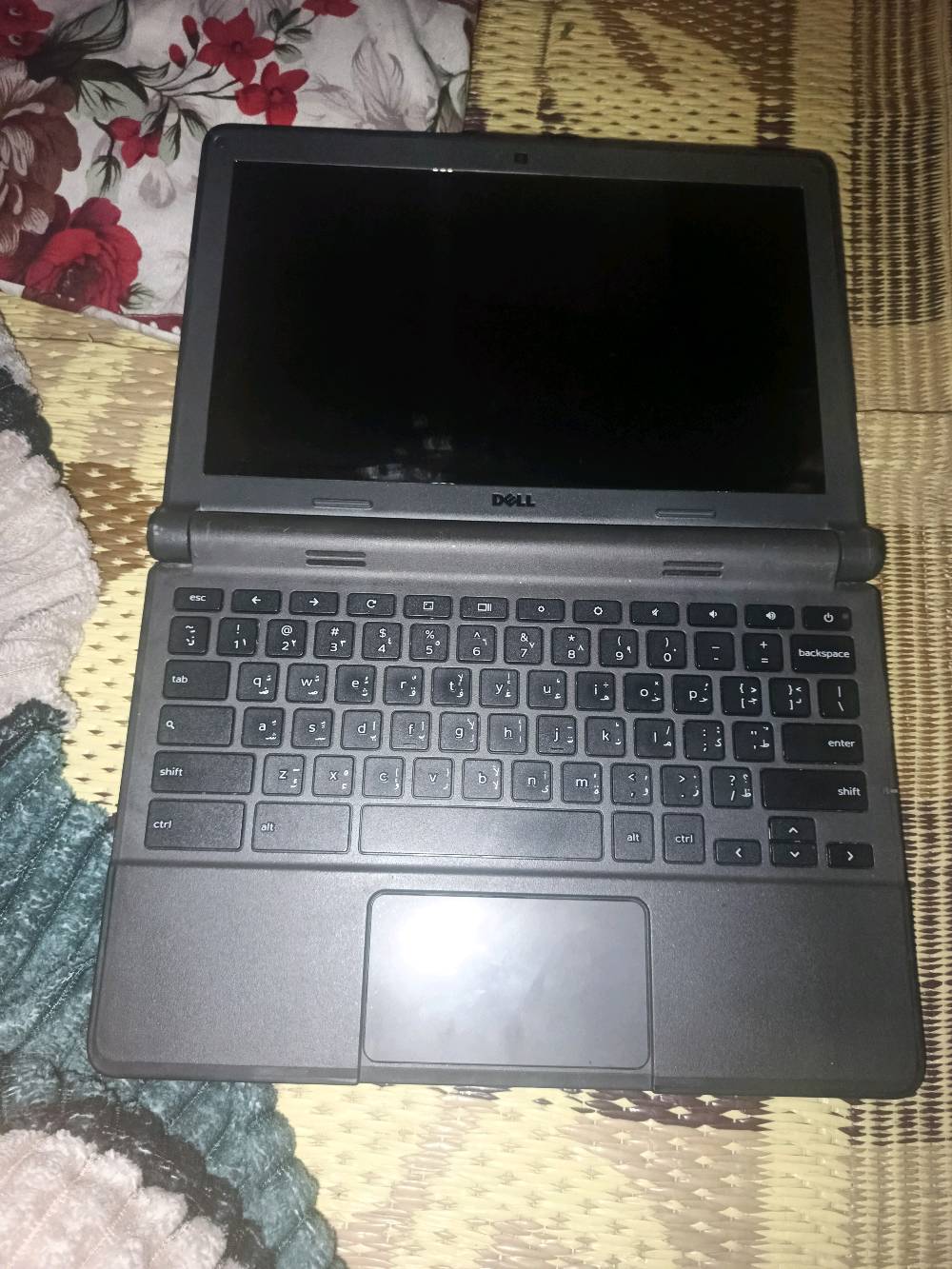 لابتوب مستعمل نضيف الابتوب Dell Chromebook كاملة ملحقاته شاحنتة والكارتونة يفيد للدراسة وتصفح ولابتوب لمس 
سعرة (55 ألف) التوصيل مجانن