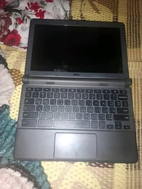 لابتوب مستعمل نضيف الابتوب Dell Chromebook كاملة ملحقاته شاحنتة والكار...