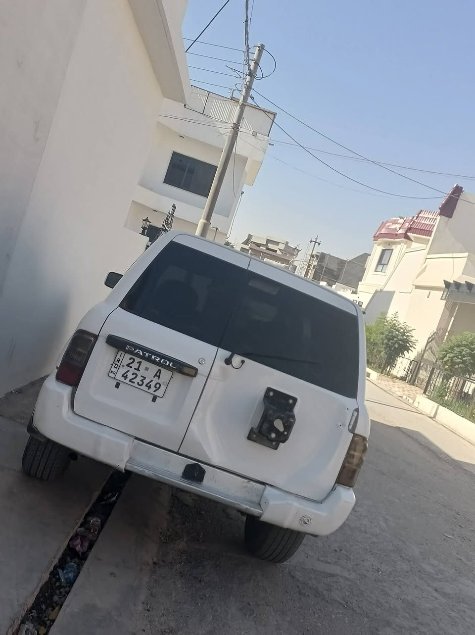 پاترؤل سه فاري ٢٠٠١ سێ پارجه ي سوبوخه بێناو كردن غازو به نزين تحويلو وه كاله ي وه شه رت سعري ٩٠ورقه شؤين كه ركوك كێرومه كينه و ته بريت وه شه رت ***********
