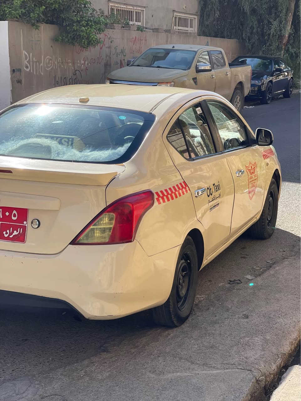 نيسان صةني ٢٠١٣  تؤماتيك جام كارةبا يةدة نيكلي بيلاد سةيارةكة ٣پارچةي رةشة ٢جي معجونة پيشوو پشتي زؤر جوانةگير بةشةرت تةقةو رةقة بةشةرت تةبريد بةشةرت بةس مةكينةي بوخاري هةية تازة پيشو پشتي توند كراوةتةوة ژمارة *********** أربيل, العراق
