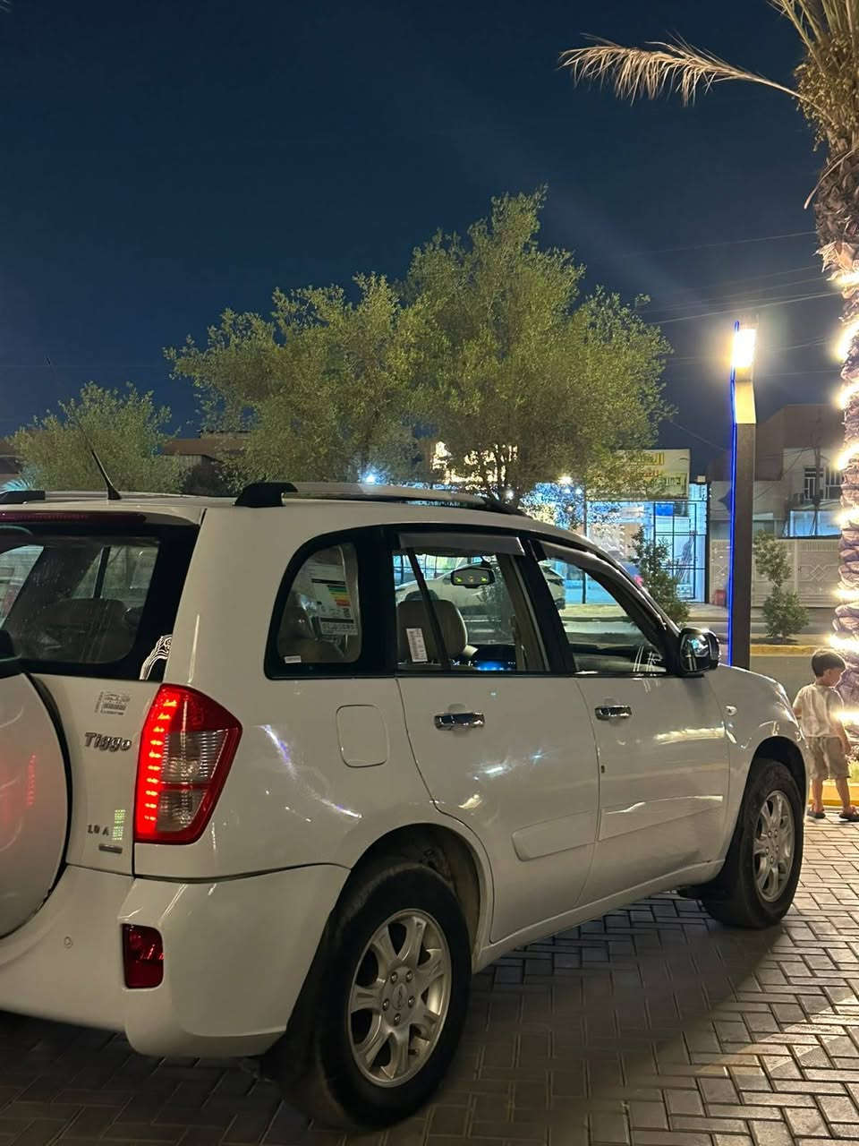 السلام عليكم للبيع تيكو موديل ٢٠١٣ رقم بغداد رقم انكليزي كير كهربائي مكينه ١٨٠٠ تدفئه وتبريد السياره مكفوله من الصبغ والضربه مواصفات فتحه تحكم ستيرن تدفئه بالكشنات شاشه اندرويد مكان السياره سريع حي العامل مجاور مسبح الرافدين السعر ٥٧ تلفون ***********
