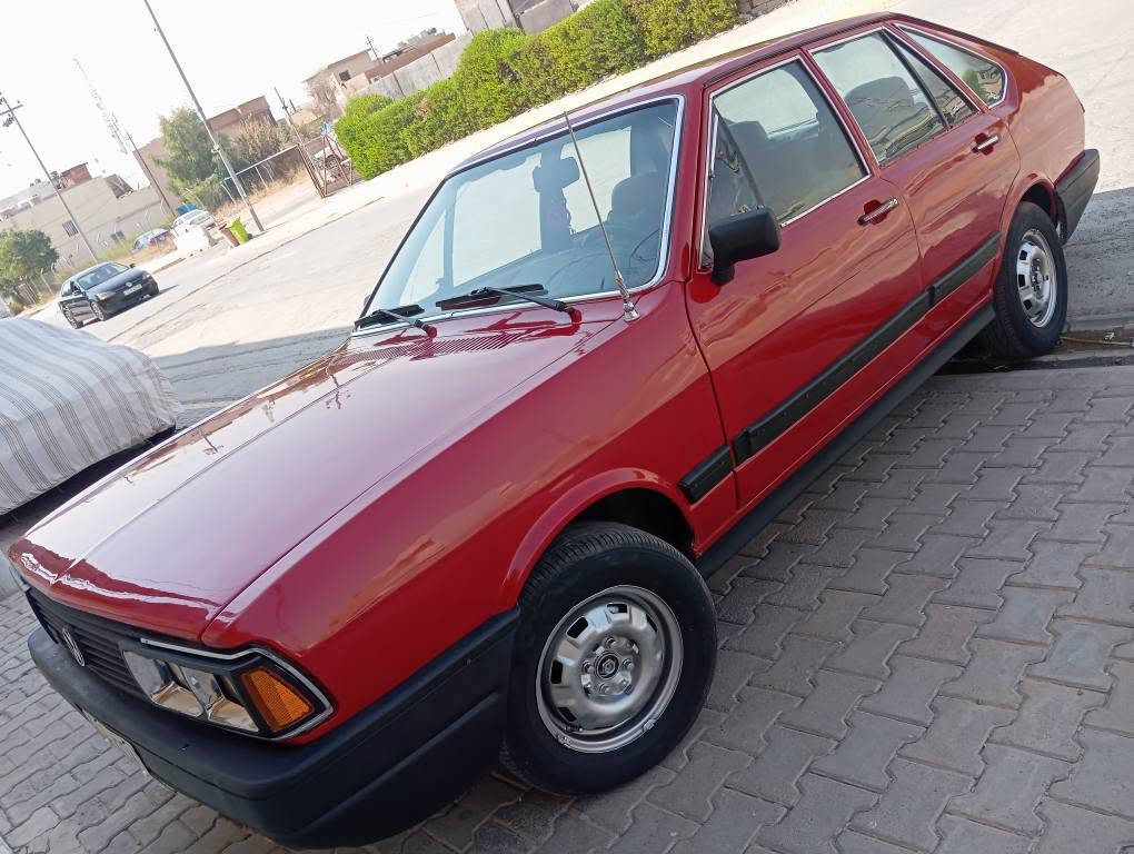 برازيلي 1985
صبغ عام تعمير عام
خمسة گير
محرك 1800
جاهزة من كلشي
رقم مميز 
مكان السيارة كركوك
السعر 37
*********** كركوك, العراق
