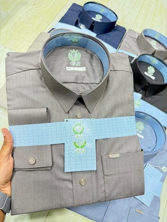 بسعر ٢٠ الف 🔥🔥🔥🔥
عرض خاص لمدة ٥ ايام فقط 🔥🔥🔥🔥

من ثـــوب التـــرف 
الرئاسة / شارع ٢٠ مجاور سنتر المصطفى 

***********

