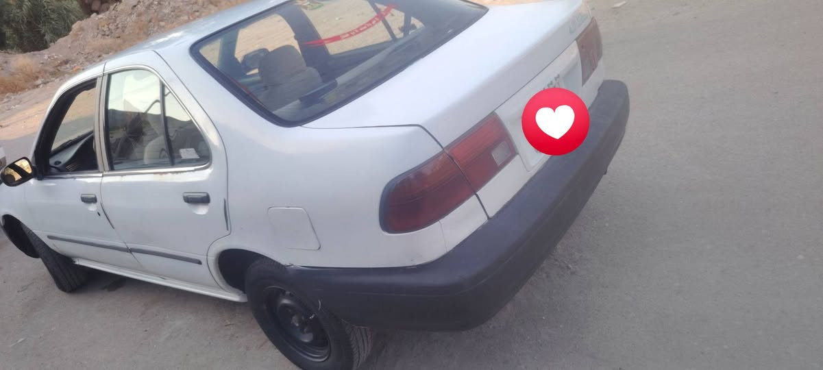 نيسان سني موديل ١٩٩٦ مكينه بيها صرف كير جديد صدر نضيف تخم تاير سنويه ساقطه من ٢٠٢٣ كهربائيات كلها شغاله رقم بغداد السعر ٢٣ بيها مجال بسيط مكاني شهربان ***********
