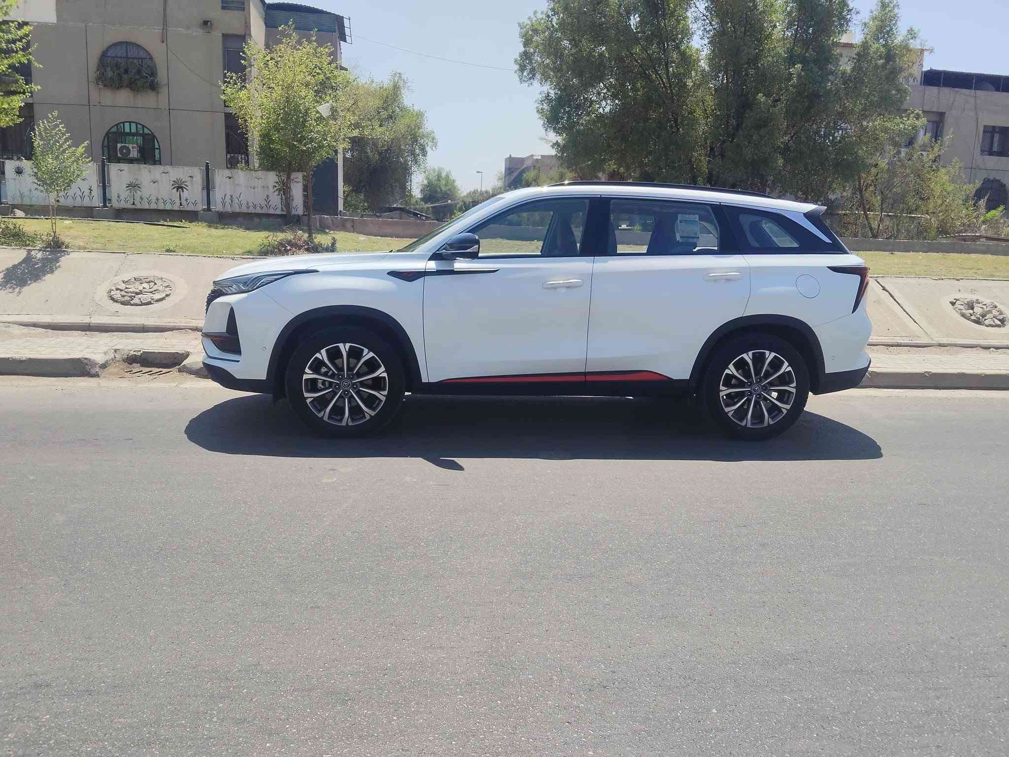 للتواصل مع صاحب العجلة
***********

نص مكتوب في الصور:
- CHANGAN CS75 PLUS 2024 الأناقة .. القوة .. لكل الرحلات