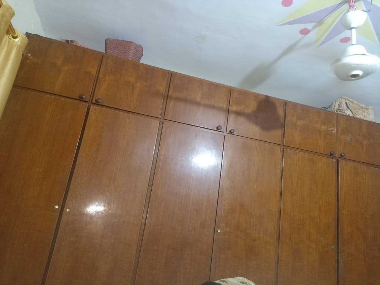 غرفه قاطين صاج ام سته6 بوب غرفه نضيفه وكامله
السعر 500الف
 مابيها اي نقص العنوان  كاطون الرازي ***********

